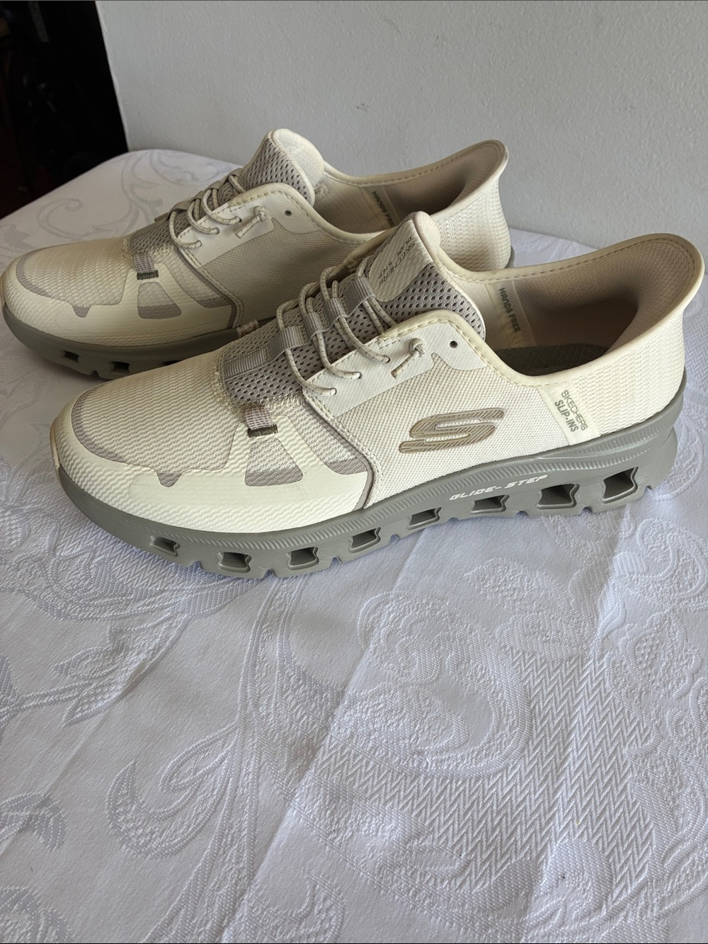 Skechers Men's Cream and Light Gray Slip-On Athletic Sneakers Glide step
